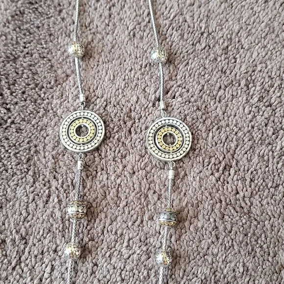Elegant Gold and Silver Necklace - Picture 3 of 4